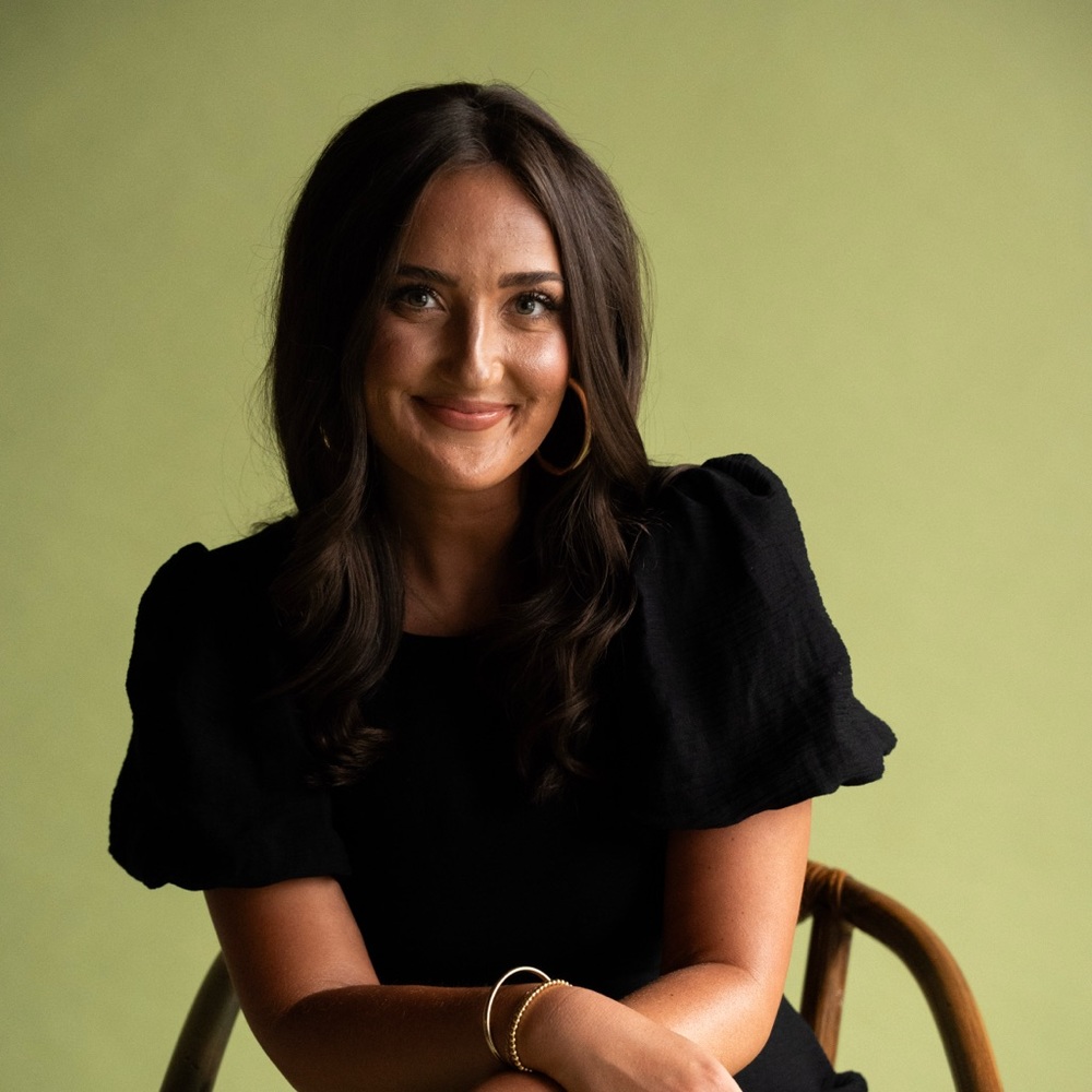 Meet your Posher, Adalee